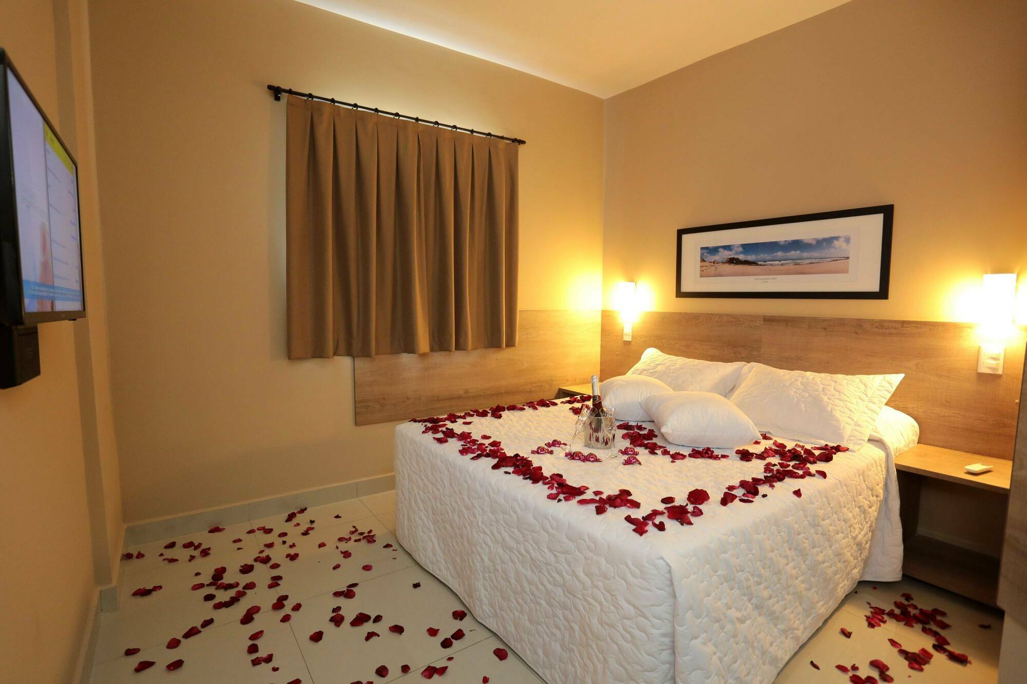 Golden Tower Express By Fenix Hotel