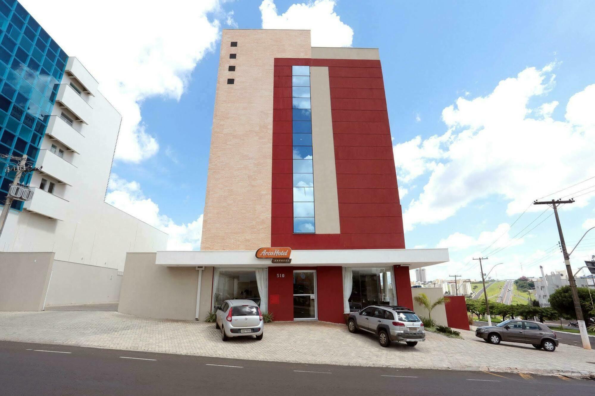 Hotel Golden Tower Express By Fenix Franca